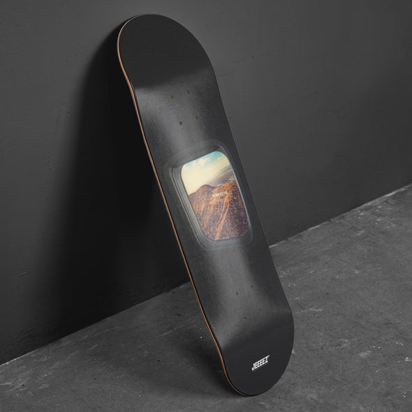 SKATE DECK ZEUBI WINDOW ON THE WORLD